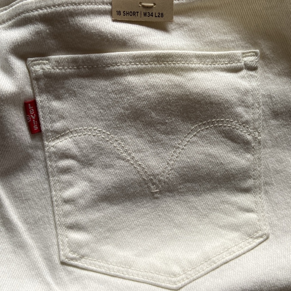 Levi's White Classic Mid-Rise Skinny Jeans Timeless Style Size 18 - Picture 11 of 13